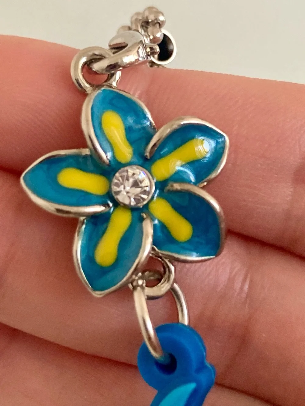88 Tees nwot Blue Turtle & Flower Hawaii Phone Charm